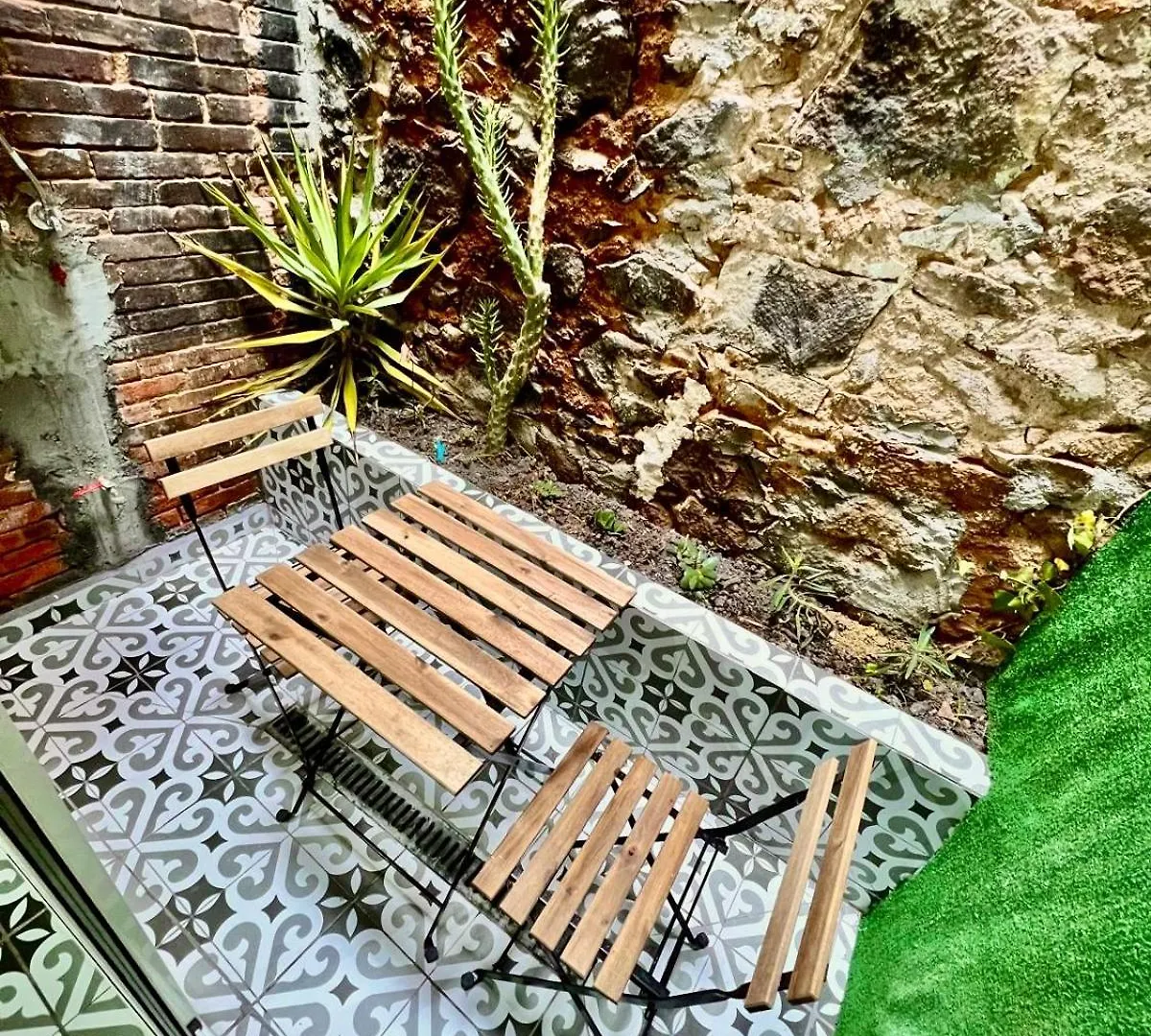B4 Estudio Nuevo! Cocina Y Bano Privado! A 1 Calle Del Metro バルセロナ アパート